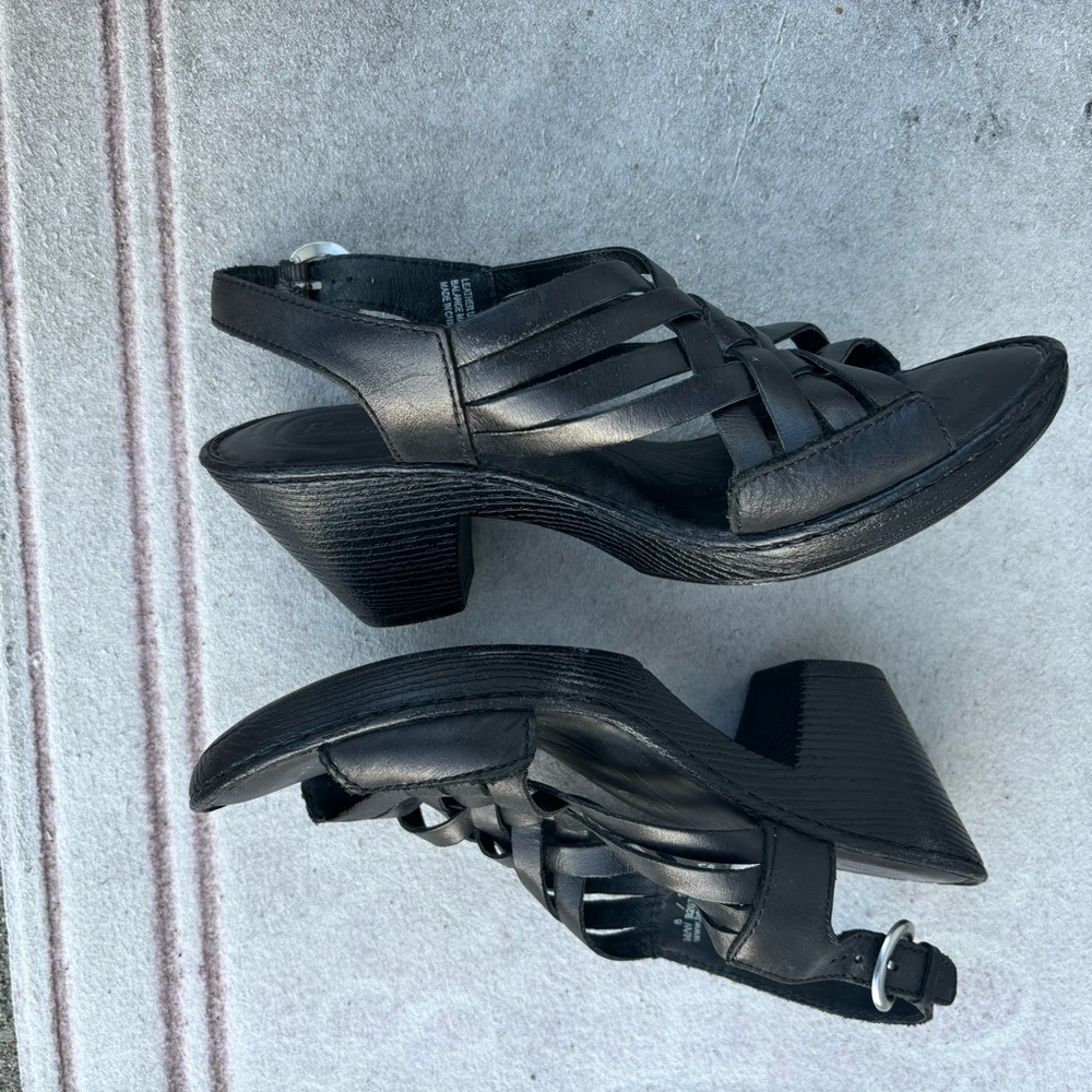 Born sandals leather sz 8 ankle buckle strap 2.5" heel black crisscross straps - Picture 3 of 8